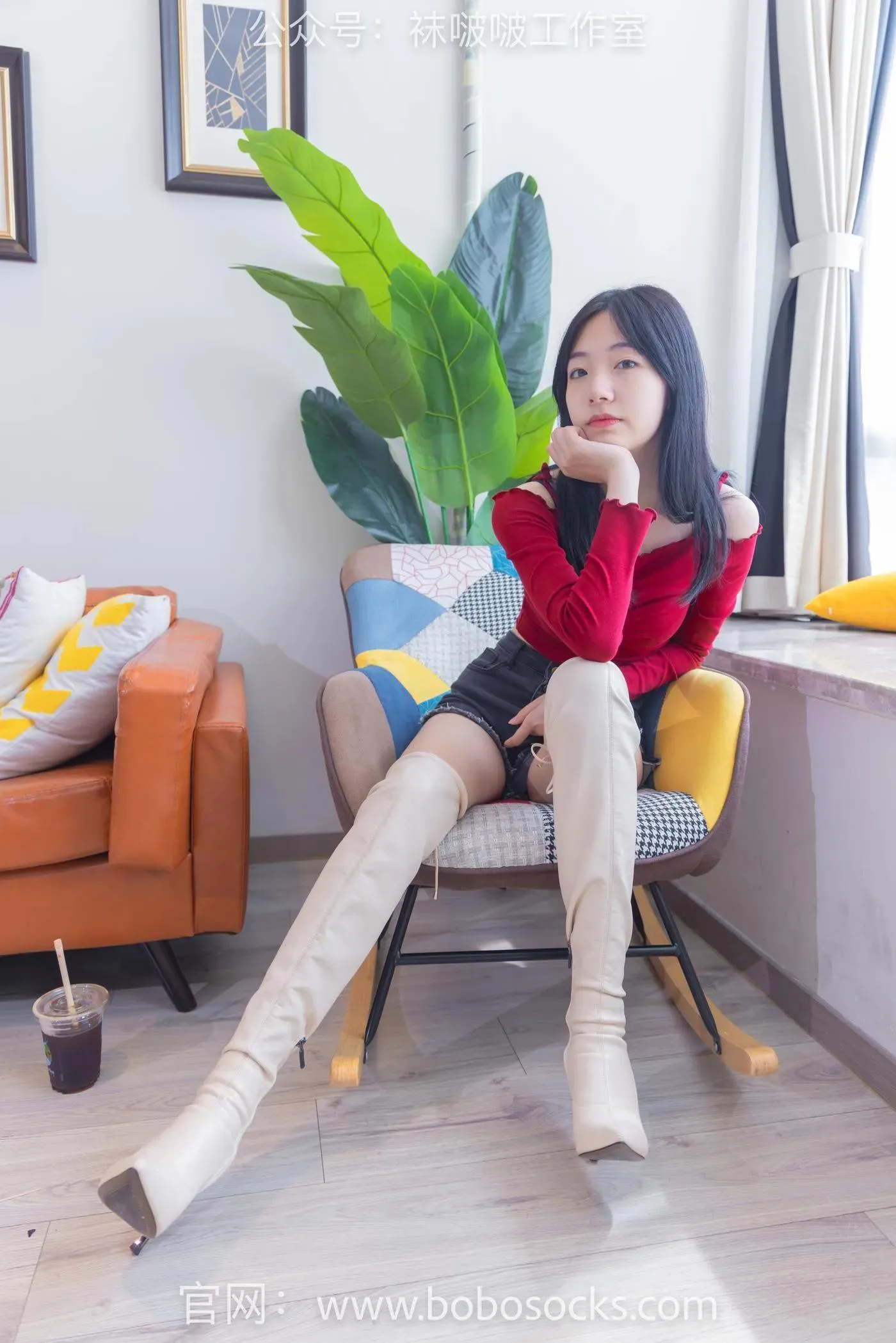[BoBoSocks袜啵啵]NO.120 小甜豆-高跟长靴、白棉袜、裸足 [170P]插图6